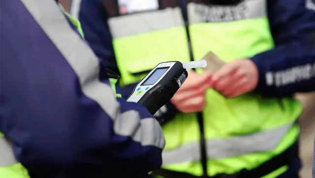 Пиян зад волана събра очите на полицаите. Шокиращо обяснение за 4,23 промила