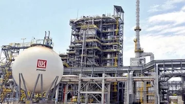 "Лукойл“ – грешката на прехода, която сега плащаме