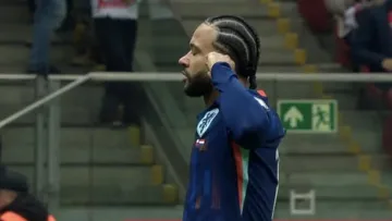 Нидерландия удържа Полша и остава начело в групата