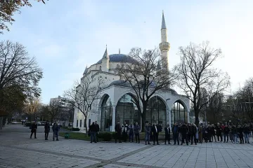 Връщат блясъка на легендарна джамия у нас