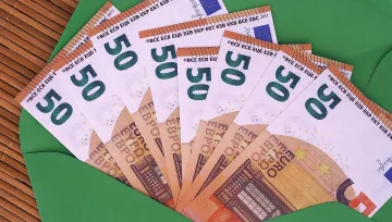 Еврото променя важни правила за трудово възнаграждение от 1 януари