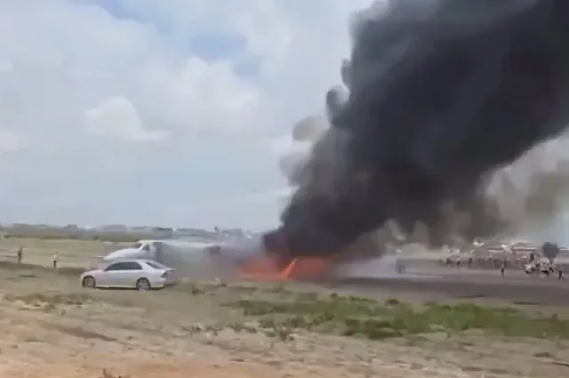 Кошмар в държавата с най-дълбоката река. Срути се мина, самолет се запали