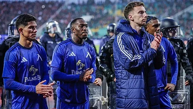 Легенда отсече: Нищо не е станало, Левски е първи