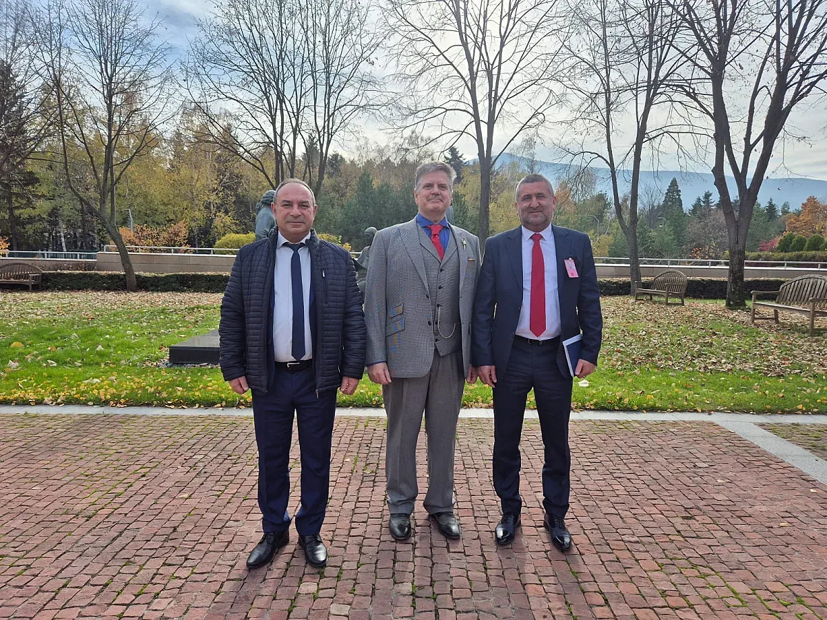 Кметът на Исперих на среща в посолството на САЩ