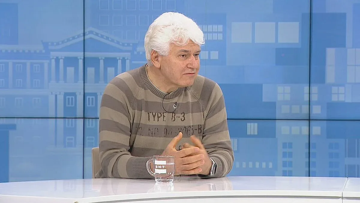 Проф. Пламен Киров: Референдумът на Радев е юридически мъртъв