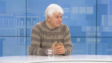 Проф. Пламен Киров: Референдумът на Радев е юридически мъртъв