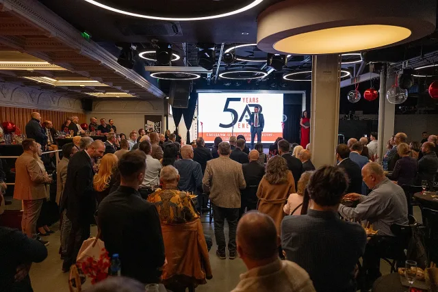 АмонРа Енерджи планира 20% увеличение на персонала и излизане извън Европа