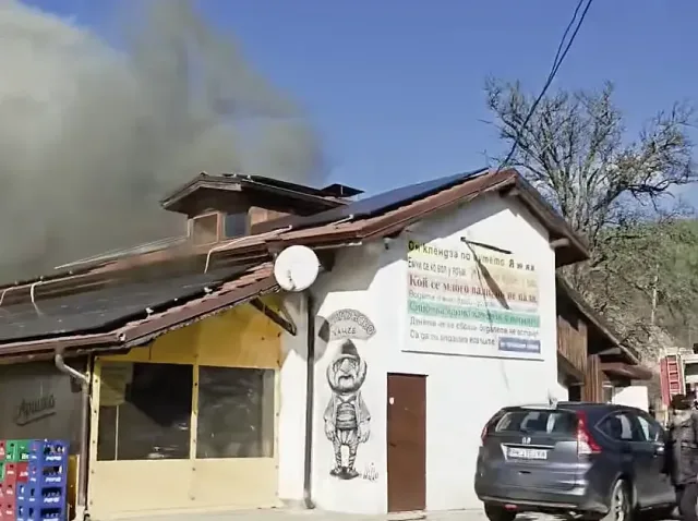 Запали се култова българска кръчма! 