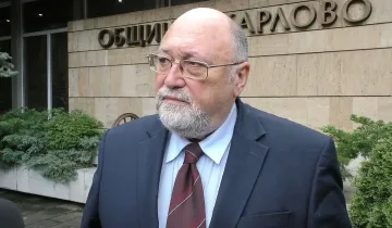 Александър Йорданов посочи голяма простащина. Прогноза за партията на Радев