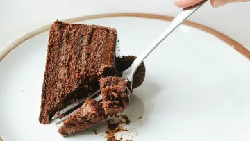Тази тайна рецепта ще ви даде най-вкусната шоколадова торта