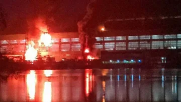 Пожар и паника край Москва след удар по ключова електроцентрала