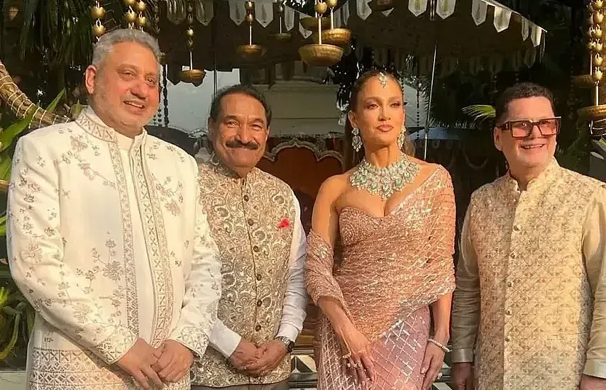 Дженифър Лопес и синът на Тръмп на милиардерска сватба /СНИМКИ/