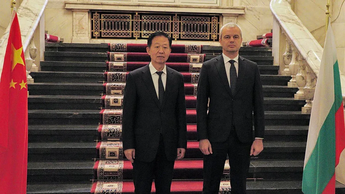 "Възраждане" на ключова среща с делегация на Китай