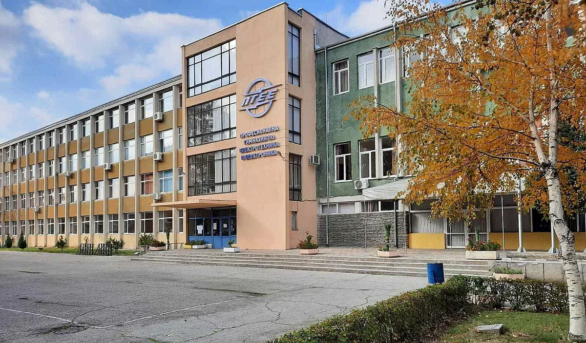 Училищен директор за кибертормоза: Истинската трудност е да достигнем до децата навреме