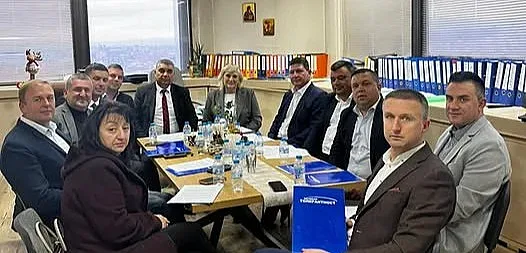 Кметовете от "Толерантност" подкрепиха призива на Пеевски! Няма да вдигат данъци и такси