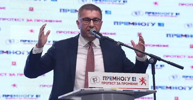 Мицкоски със скандално обвинение към нападнатия български журналист