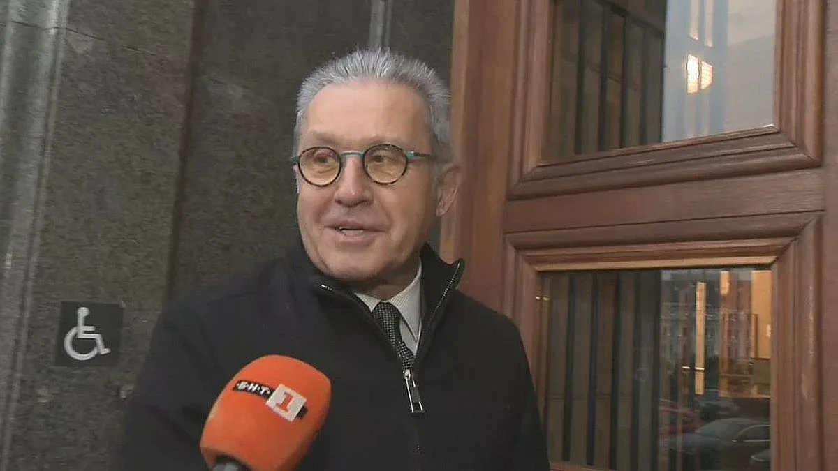 Срам! Депутати, държани като заложници в Народното събрание