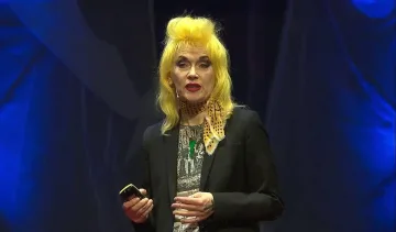 Модният свят скърби. Почина изключителна и обичана дизайнерка