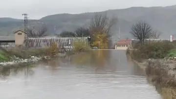 Адски порой! Два града под вода