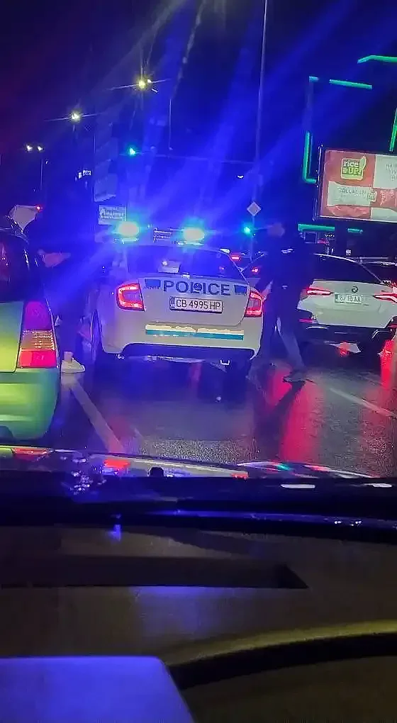 Бесен екшън в София. Джигит вилнее из булевард