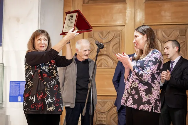 НИМ с юбилейна награда от Чудесата на България