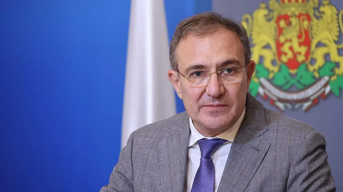 Три нови жилища за хора с интелектуални затруднения пуска социалният министър