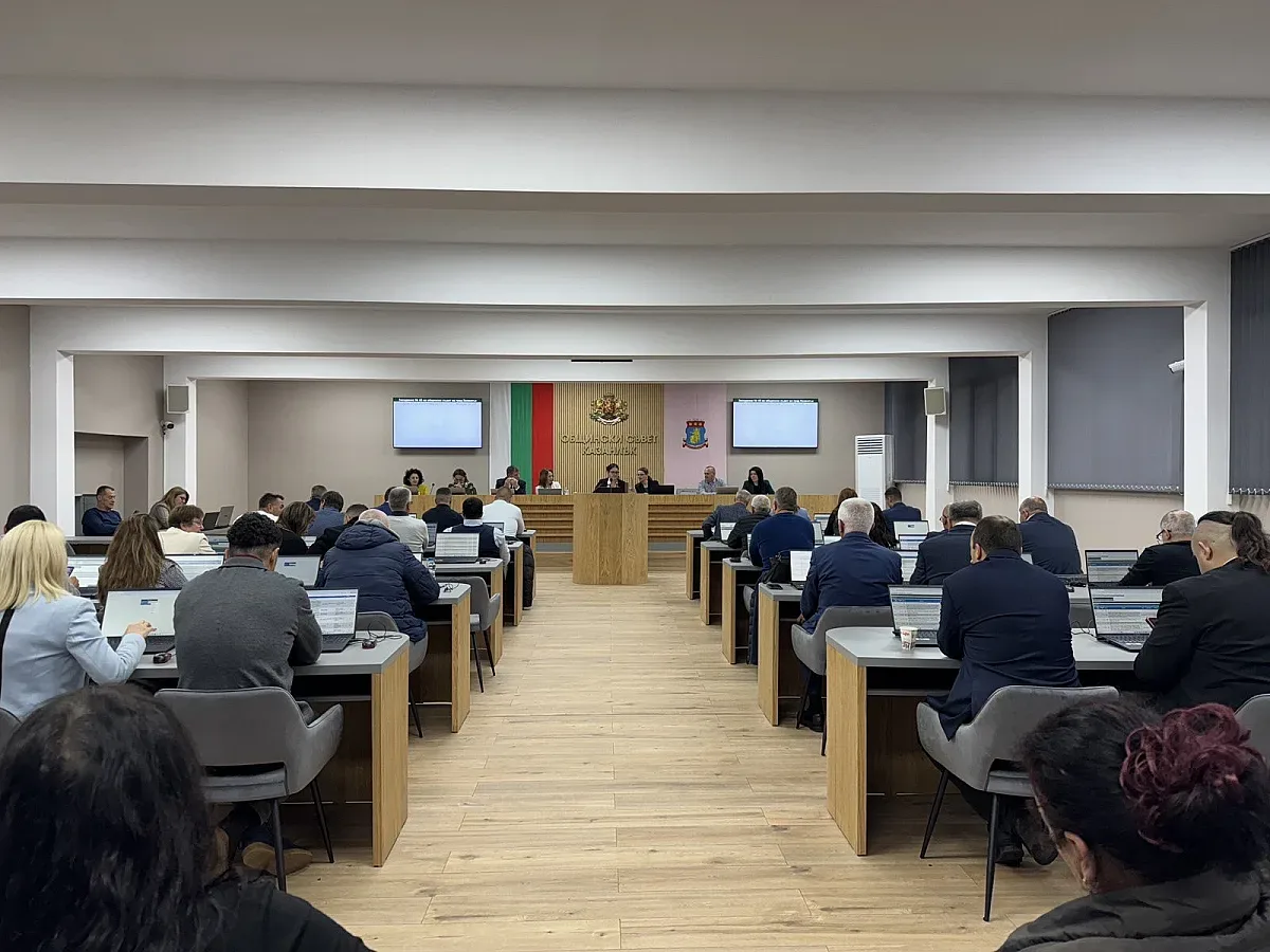 С нов проект Община Казанлък ще подкрепя своите млади таланти