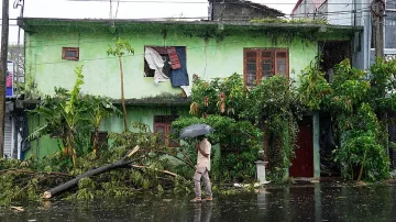 Кошмар! Български туристи в капан в Шри Ланка, има ли пострадали
