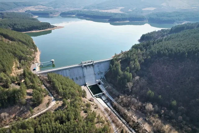 Един язовир се надигна. Спешни мерки