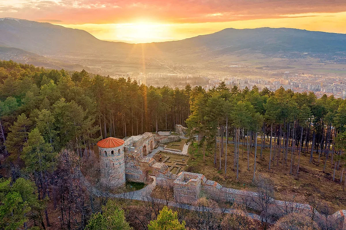 Райско кътче у нас пази тайната на дентелетите