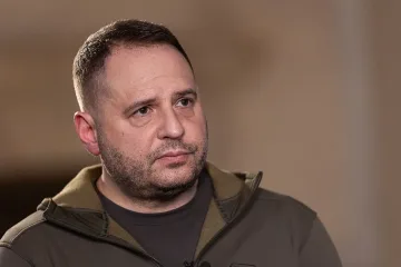 Ермак се обиди, отива на фронта