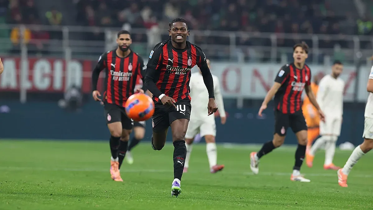 Милан оглави Серия А след труден мач срещу Лацио