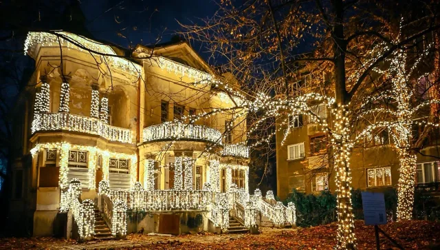 8 милиона евро за бижуто на София! Къщата с ягодите възкръсва