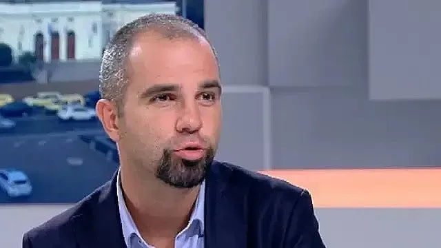 Първан Симеонов: Борисов прави  кабинет хибрид