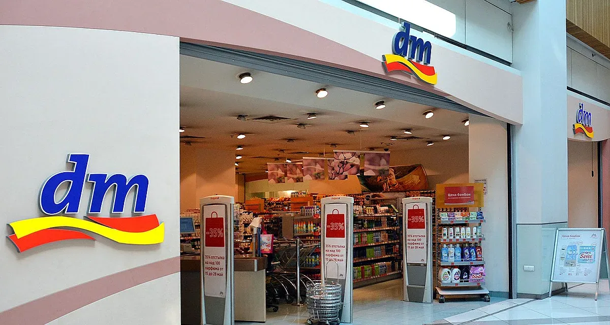 Giving Friday на dm събра рекордните 71 000 лева за „Майка и бебе“ в Габрово