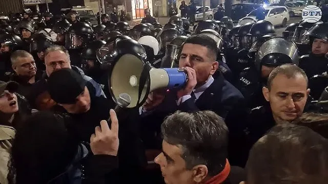 Разкриха се! Новата сглобка - Мирчев и Радев!