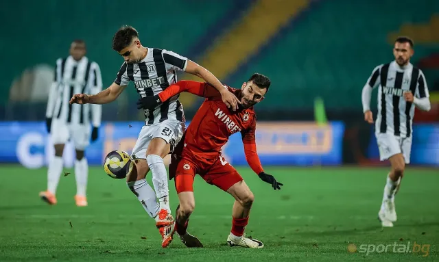 ЦСКА продължава да мачка наред! Осма поредна победа