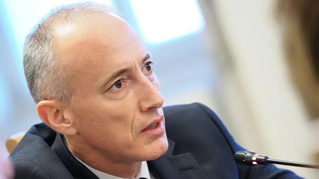 Важно от министър Вълчев за увеличението на учителските заплати