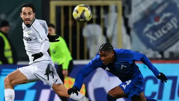 Славия удари здраво Левски! Първенството сега започва