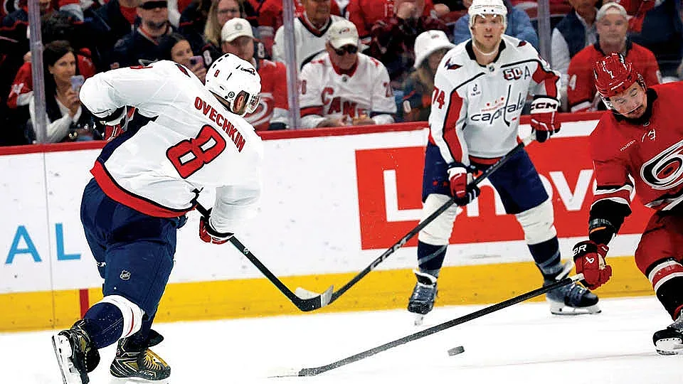 Овечкин като Роналдо - гони 1000 гола