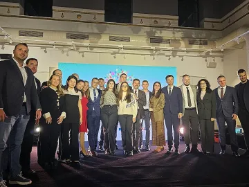 Младите, които променят България