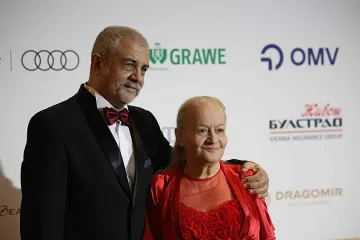 Нови разкрития за астроложката Алена. Била таен съветник на Тодор Живков