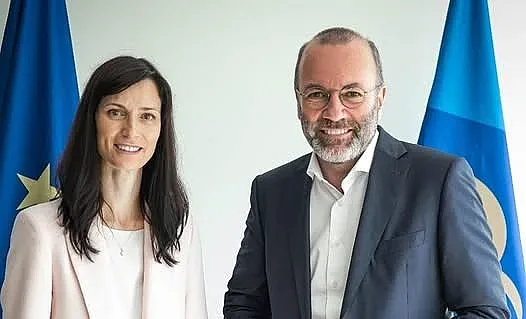 Мария Габриел отново се появи. Висок пост