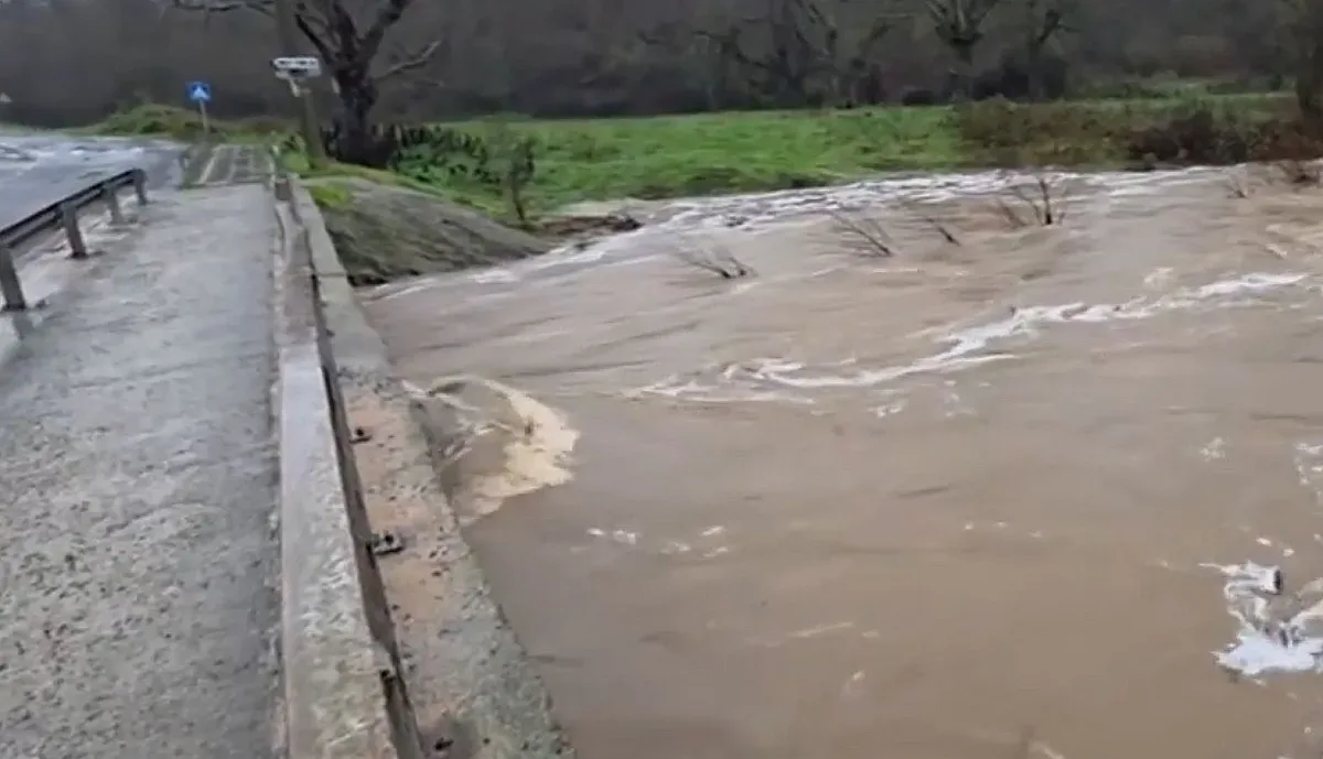 Тревога в Бургаско след авария и опасност от наводнения