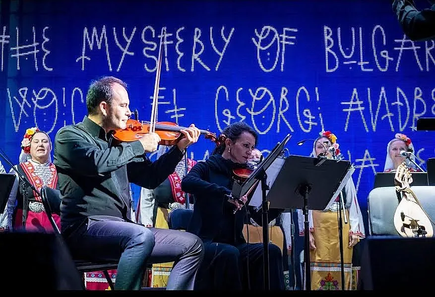 "Изкуството на квартета" на светлина от свещи