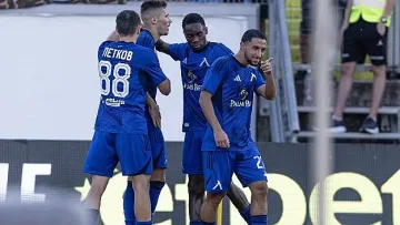 Левски размаза Спартак Варна