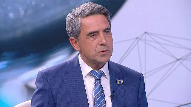 Плевнелиев каза какво ще си купи с първото евро