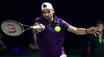 Гришо се отдалечи от върха, но друг българин катери класацията