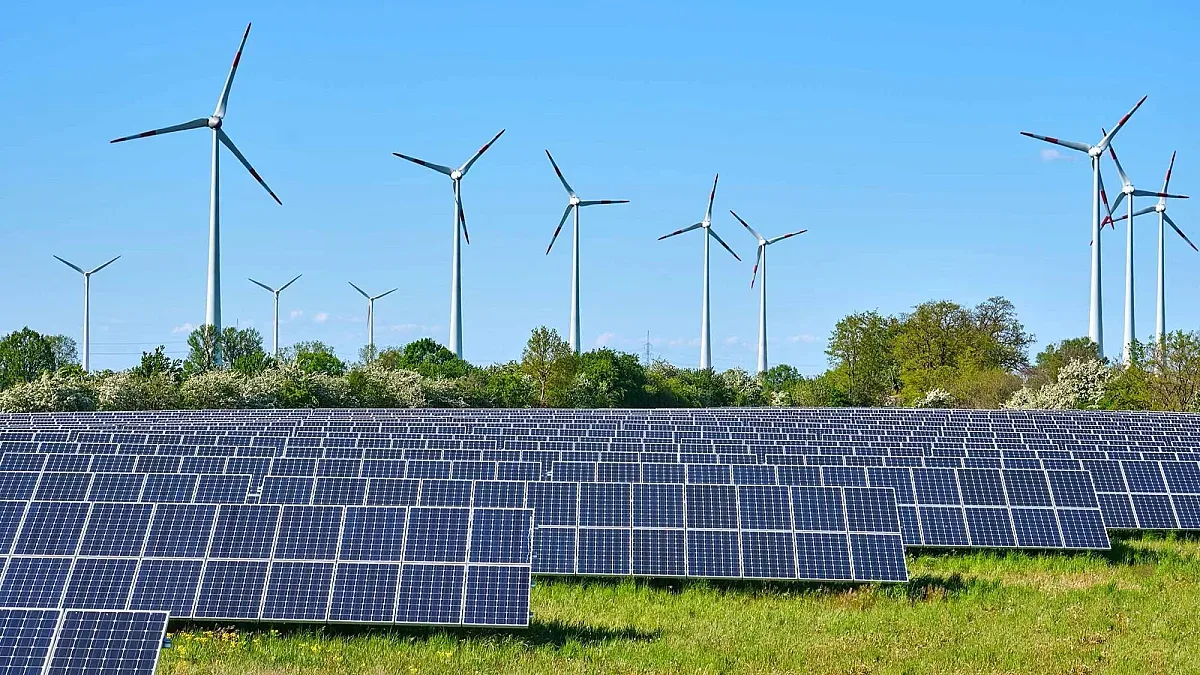 Електрохолд Трейд вече прогнозира и балансира производството на 4000 ВЕИ централи