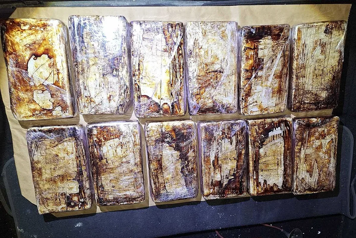 Полицаи провериха за наркотици автомобил на пътя и се хванаха за главата